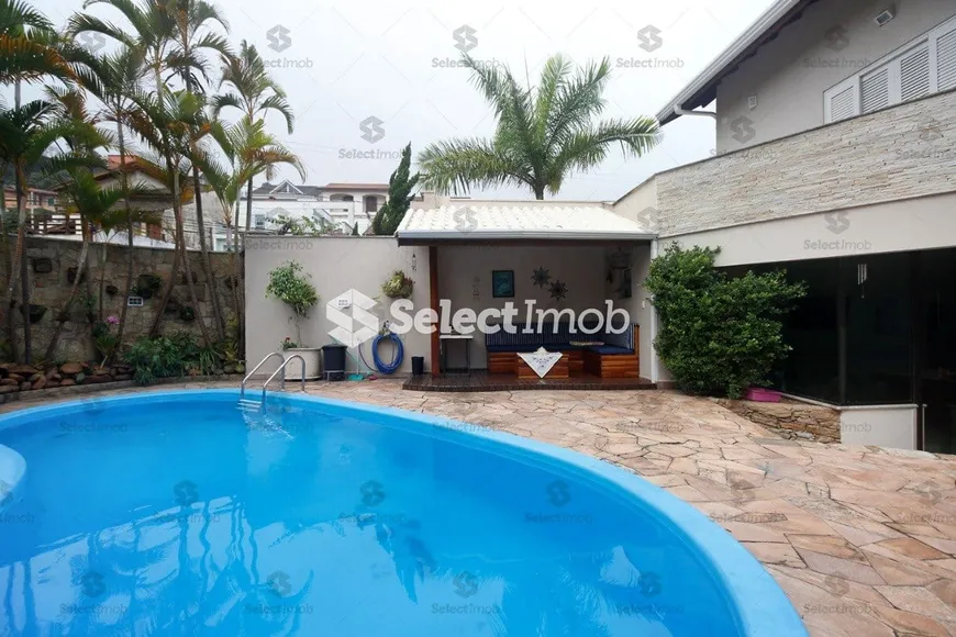 Foto 1 de Casa de Condomínio com 6 Quartos para venda ou aluguel, 439m² em Centro, Ribeirão Pires