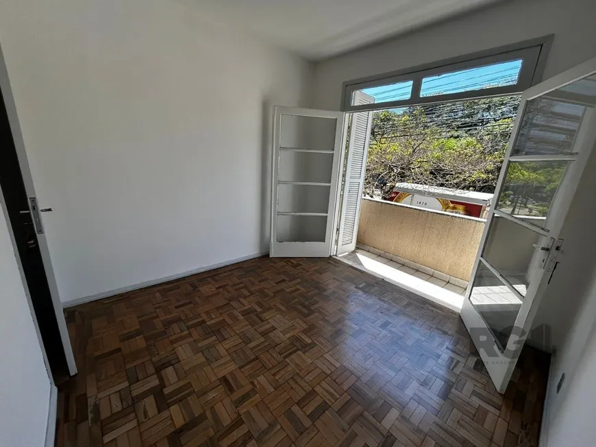 Foto 1 de Apartamento com 4 Quartos à venda, 101m² em Mont' Serrat, Porto Alegre