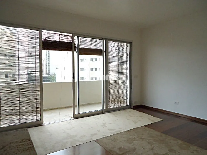 Foto 1 de Apartamento com 3 Quartos para alugar, 124m² em Morumbi, São Paulo