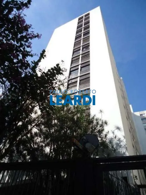 Foto 1 de Apartamento com 3 Quartos à venda, 184m² em Jardim Paulista, São Paulo