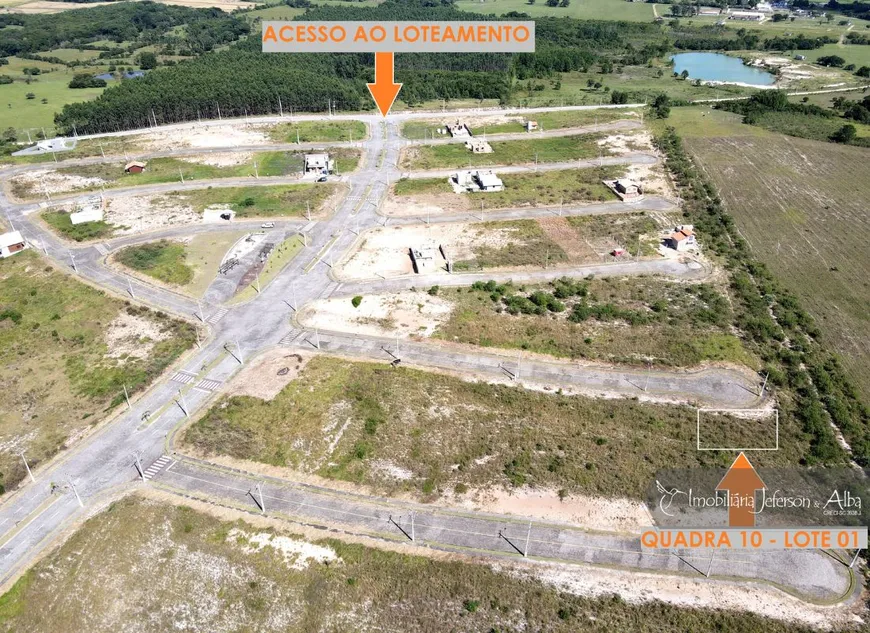 Foto 1 de Lote/Terreno à venda, 400m² em Sambaqui, Imbituba