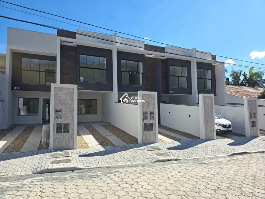 Foto 1 de Sobrado com 3 Quartos à venda, 108m² em Água Verde, Blumenau