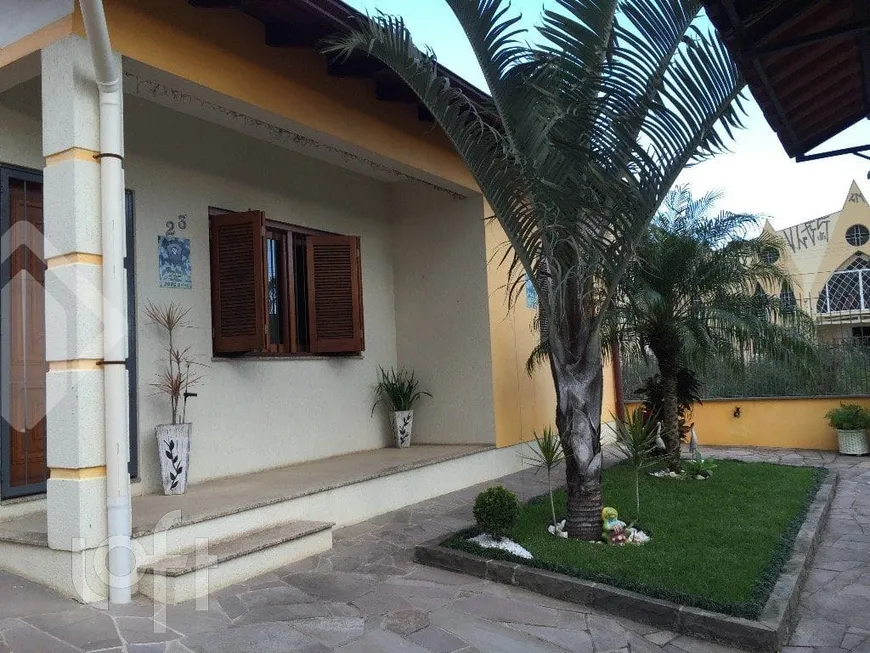 Foto 1 de Casa com 3 Quartos à venda, 222m² em Santa Fé, Porto Alegre