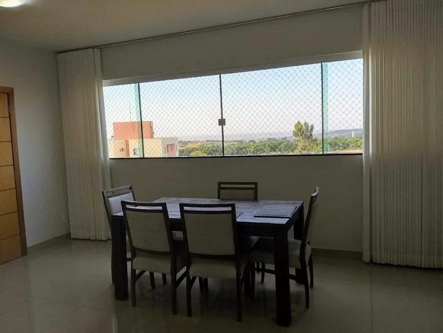 Foto 1 de Apartamento com 3 Quartos à venda, 83m² em Alto Umuarama, Uberlândia