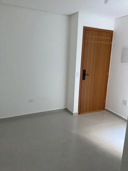 Foto 1 de Apartamento com 2 Quartos à venda, 41m² em Jardim Santo Antonio, Santo André