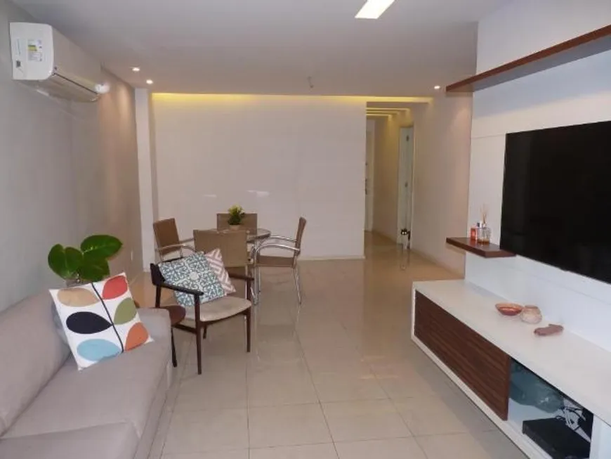 Foto 1 de Apartamento com 3 Quartos à venda, 115m² em São Francisco, Niterói