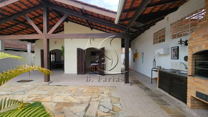 Foto 1 de Casa com 3 Quartos para venda ou aluguel, 130m² em Praia de Juquehy, São Sebastião