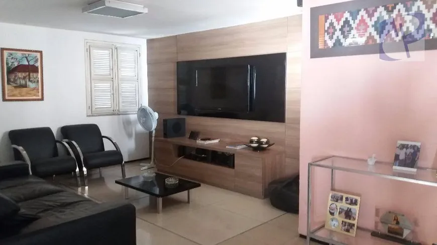 Foto 1 de Casa com 3 Quartos à venda, 169m² em Cajazeiras, Fortaleza