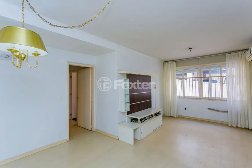 Foto 1 de Apartamento com 3 Quartos à venda, 100m² em Auxiliadora, Porto Alegre