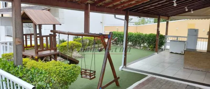 Foto 1 de Casa de Condomínio com 4 Quartos à venda, 120m² em Taquara, Rio de Janeiro