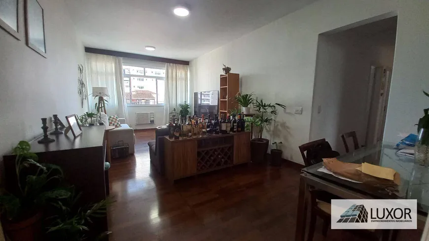 Foto 1 de Apartamento com 3 Quartos à venda, 125m² em Gonzaga, Santos