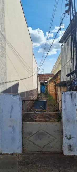 Foto 1 de Casa com 1 Quarto à venda, 49m² em Centro, Araraquara