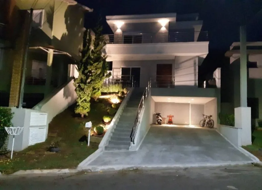 Foto 1 de Casa de Condomínio com 3 Quartos à venda, 230m² em Suru, Santana de Parnaíba
