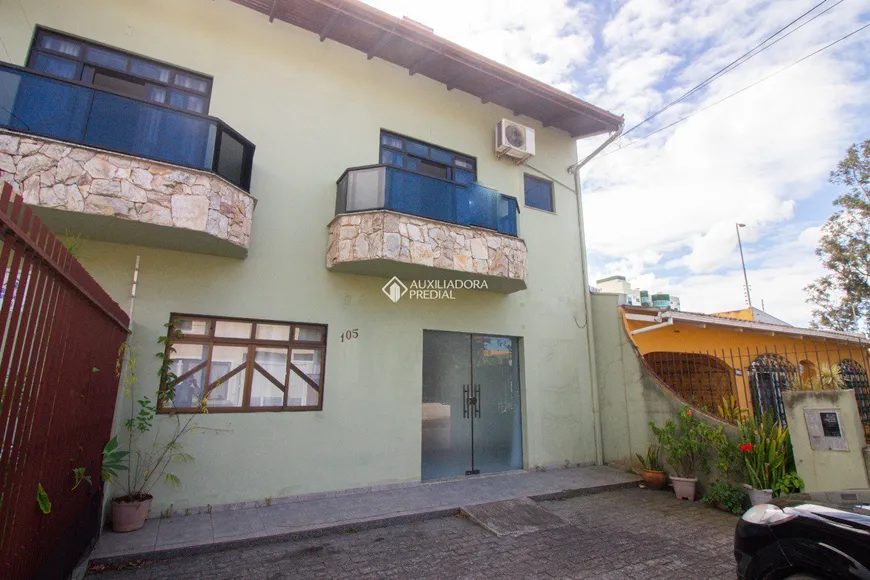 Foto 1 de Casa com 4 Quartos à venda, 242m² em Trindade, Florianópolis