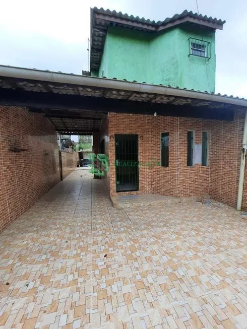 Foto 1 de Sobrado com 2 Quartos à venda, 138m² em Centro, Mongaguá