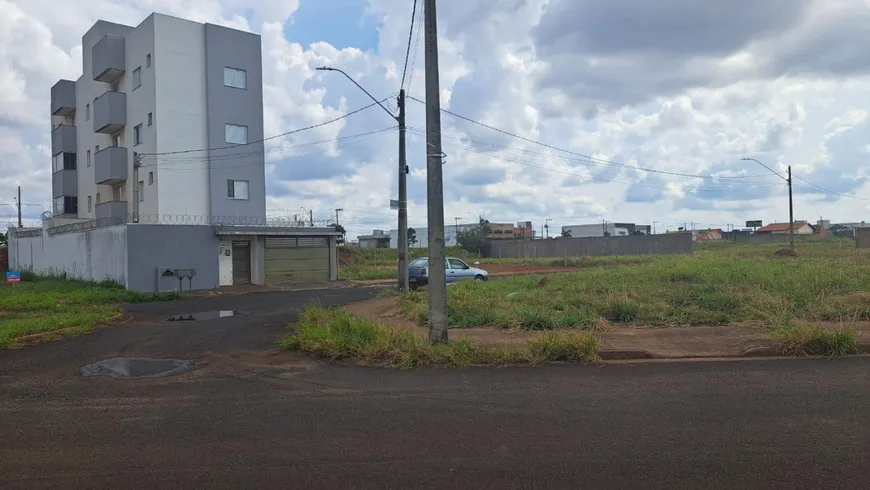 Foto 1 de Lote/Terreno à venda, 433m² em Novo Mundo, Uberlândia