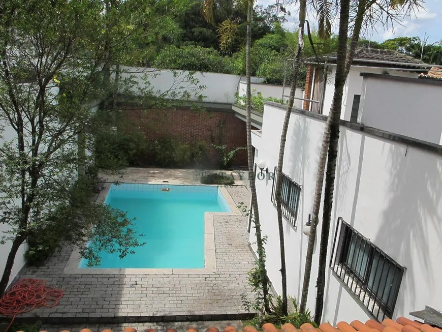 Foto 1 de Casa com 3 Quartos à venda, 460m² em Jardim Luzitânia, São Paulo