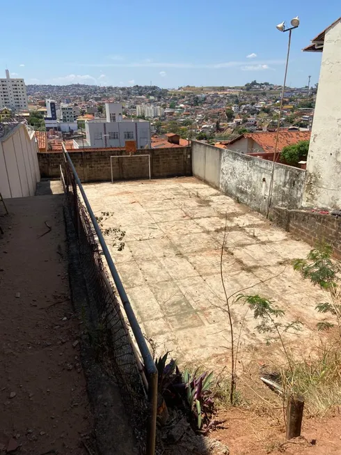 Foto 1 de Apartamento com 1 Quarto à venda, 360m² em Álvaro Camargos, Belo Horizonte