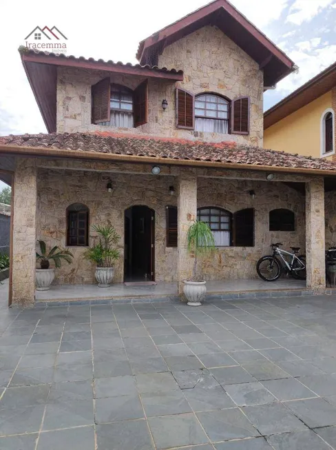 Foto 1 de Casa com 4 Quartos à venda, 148m² em Centro, Ubatuba