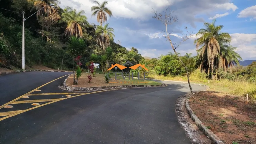 Foto 1 de Lote/Terreno à venda, 1000m² em , Brumadinho