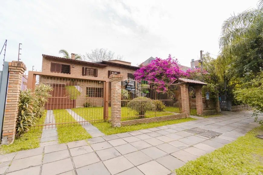 Foto 1 de Casa com 3 Quartos à venda, 287m² em Vila Assunção, Porto Alegre