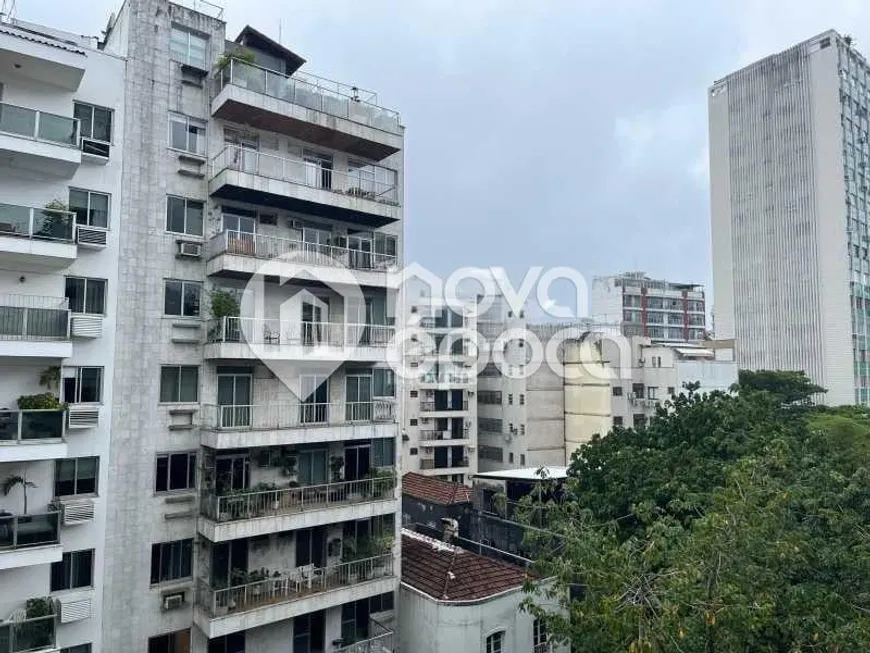 Foto 1 de Apartamento com 3 Quartos à venda, 105m² em Leblon, Rio de Janeiro