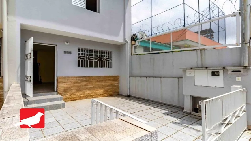 Foto 1 de Casa com 2 Quartos à venda, 70m² em Campo Belo, São Paulo