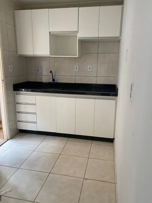 Foto 1 de Apartamento com 2 Quartos para alugar, 45m² em Ypiranga, Valparaíso de Goiás