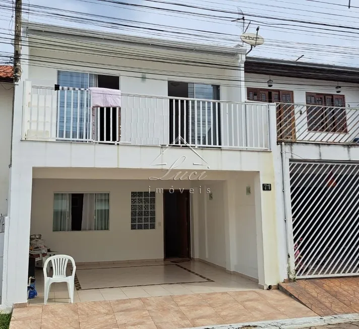 Foto 1 de Sobrado com 3 Quartos à venda, 100m² em Boqueirão, Curitiba