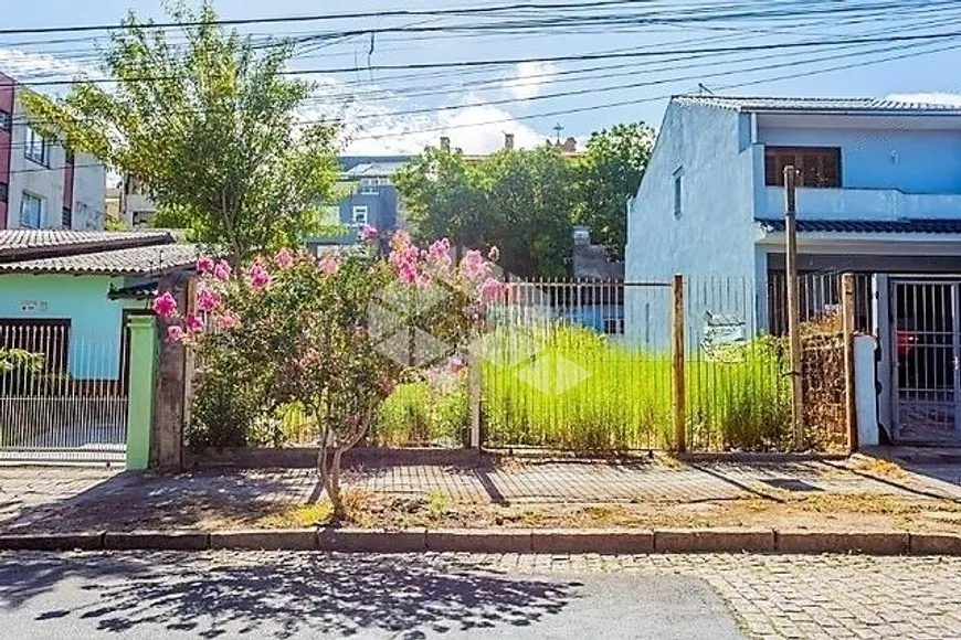 Foto 1 de Lote/Terreno à venda, 370m² em Santo Antônio, Porto Alegre