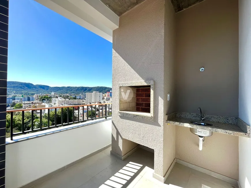 Foto 1 de Apartamento com 2 Quartos para alugar, 82m² em Bonfim, Santa Maria
