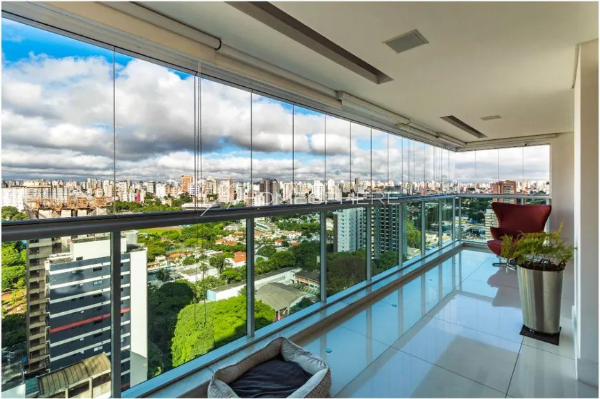 Foto 1 de Cobertura com 3 Quartos à venda, 377m² em Moema, São Paulo