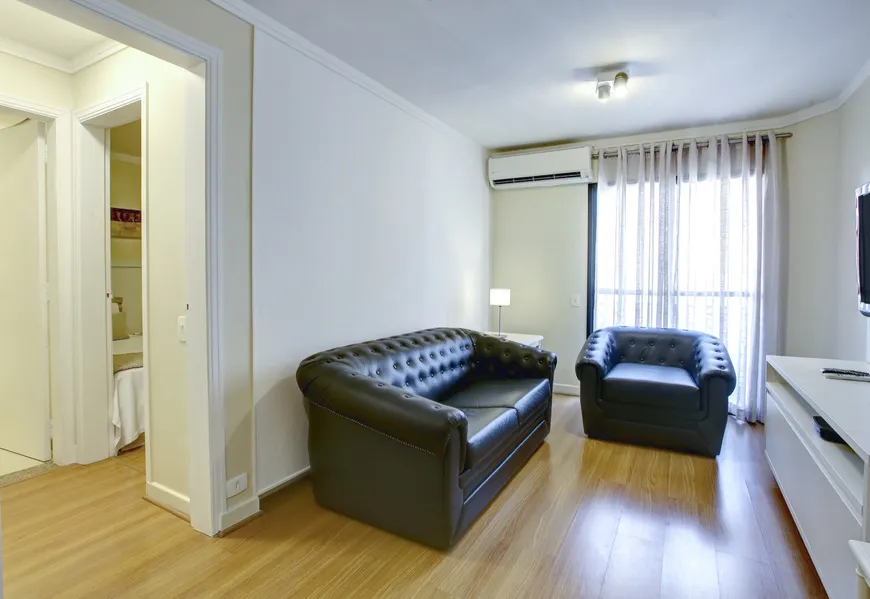 Foto 1 de Apartamento com 2 Quartos para alugar, 135m² em Itaim Bibi, São Paulo