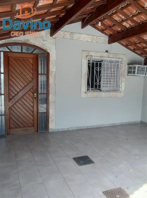 Foto 1 de Casa com 2 Quartos à venda, 60m² em Tude Bastos, Praia Grande