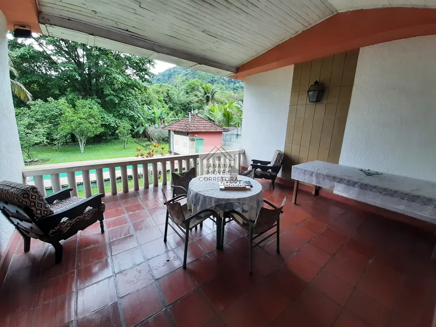 Foto 1 de Casa com 5 Quartos à venda, 285m² em Cantagalo, Guapimirim