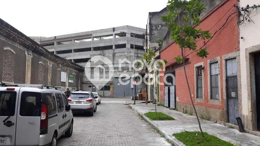 Foto 1 de Galpão/Depósito/Armazém à venda, 633m² em Gamboa, Rio de Janeiro