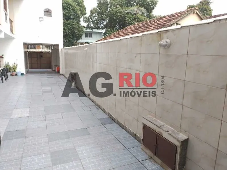 Foto 1 de Casa de Condomínio com 3 Quartos à venda, 138m² em  Vila Valqueire, Rio de Janeiro