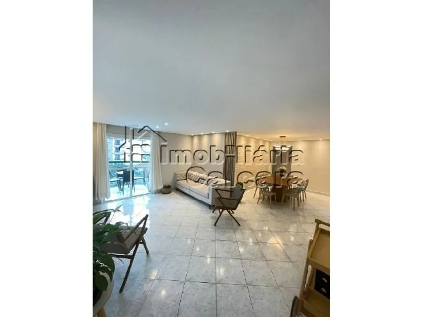 Foto 1 de Apartamento com 3 Quartos à venda, 125m² em Vila Tupi, Praia Grande