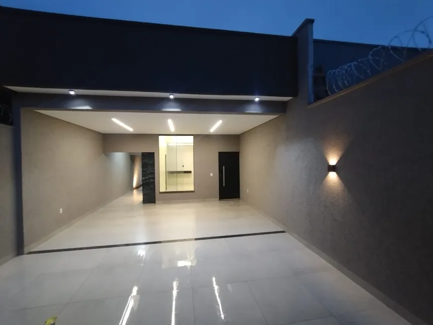 Foto 1 de Casa com 3 Quartos à venda, 126m² em Setor Cristina II Expansao, Trindade
