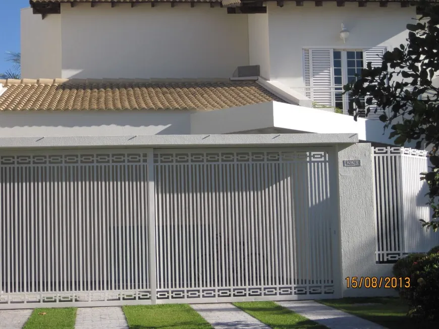 Foto 1 de Casa com 4 Quartos à venda, 242m² em Jardim Karaíba, Uberlândia