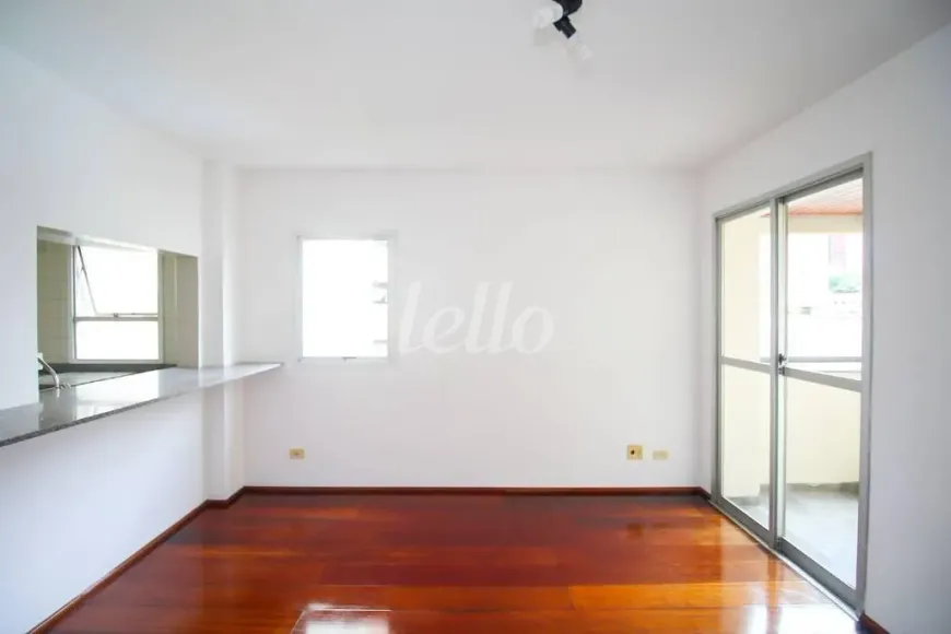 Foto 1 de Apartamento com 1 Quarto para alugar, 47m² em Saúde, São Paulo