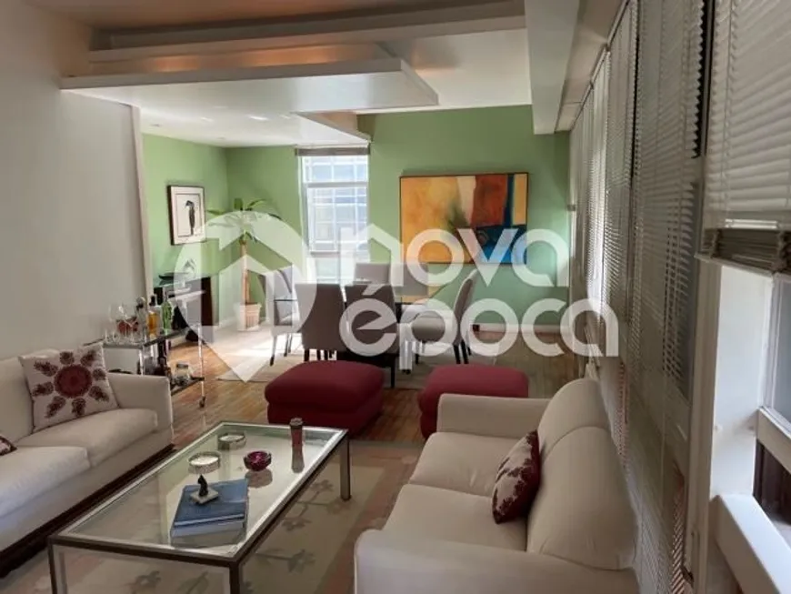 Foto 1 de Apartamento com 4 Quartos à venda, 140m² em Lagoa, Rio de Janeiro