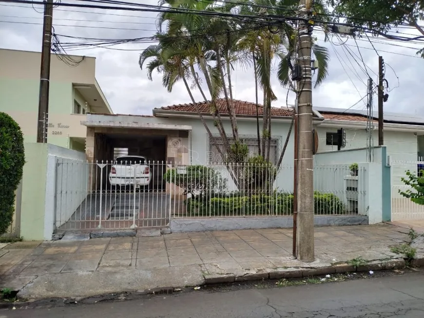 Foto 1 de Casa com 3 Quartos à venda, 133m² em Centro, Araraquara