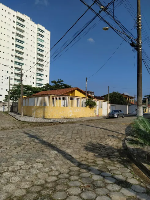 Foto 1 de Casa com 3 Quartos à venda, 130m² em Jardim Praia Grande, Mongaguá