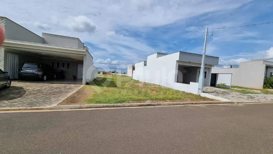 Foto 1 de Lote/Terreno à venda, 250m² em MATO ALTO - FORMIGUEIRO, Saltinho