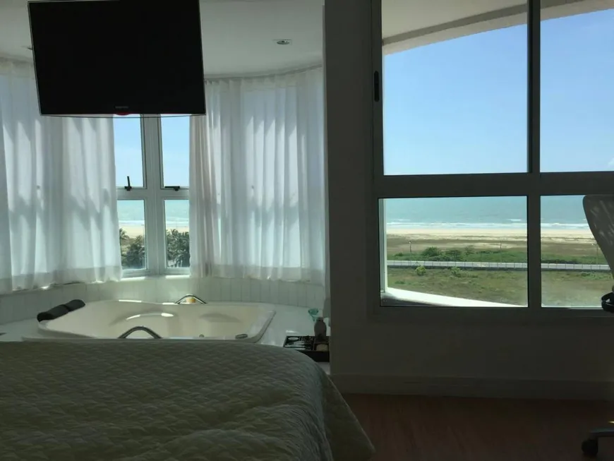 Foto 1 de Apartamento com 3 Quartos à venda, 175m² em Atalaia, Aracaju