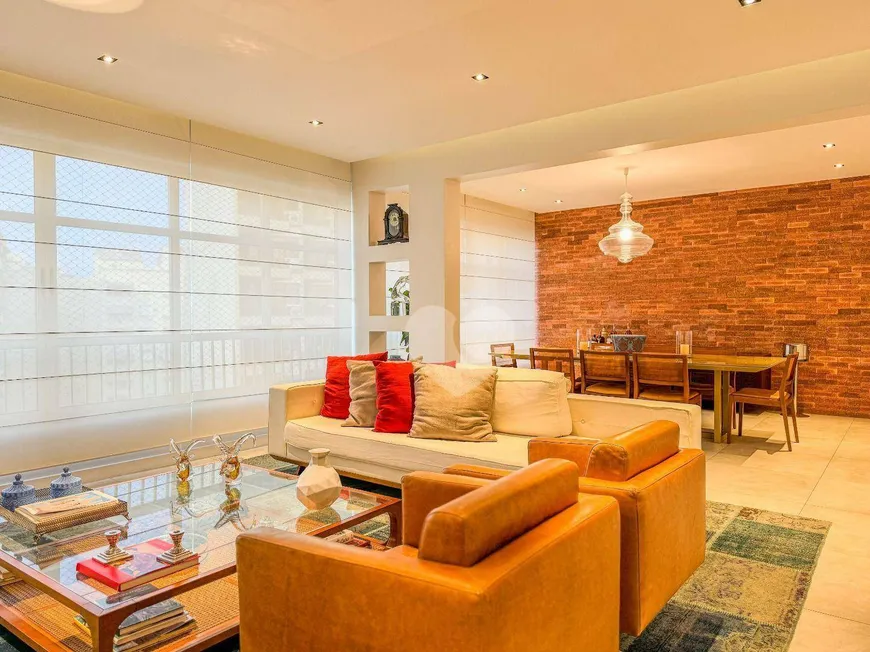 Foto 1 de Apartamento com 3 Quartos à venda, 225m² em Copacabana, Rio de Janeiro