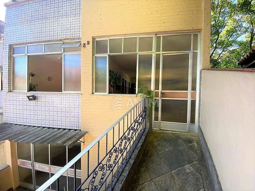 Foto 1 de Apartamento com 6 Quartos à venda, 396m² em Icaraí, Niterói