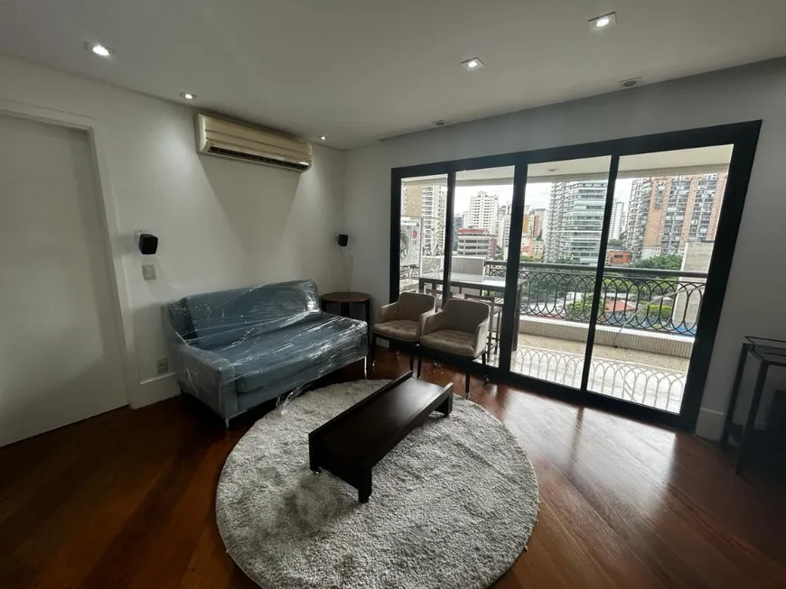 Foto 1 de Apartamento com 2 Quartos para alugar, 116m² em Vila Nova Conceição, São Paulo