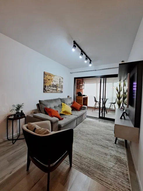 Foto 1 de Apartamento com 3 Quartos à venda, 81m² em Vila Monumento, São Paulo